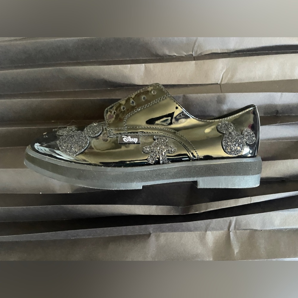 Zara X Disney Black tappers :3